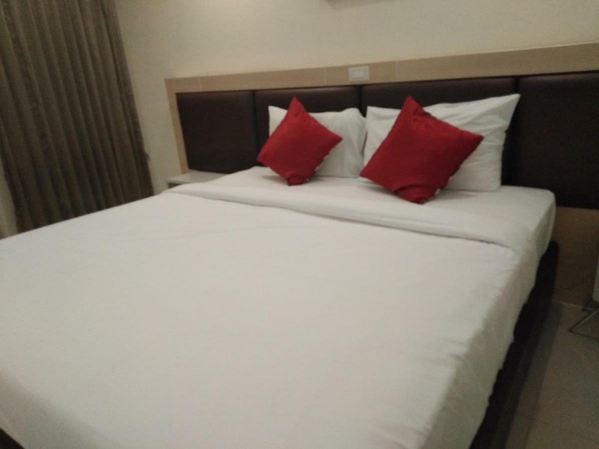 Taragrand Donmuang Airport Hotel Thanjaburi Kültér fotó